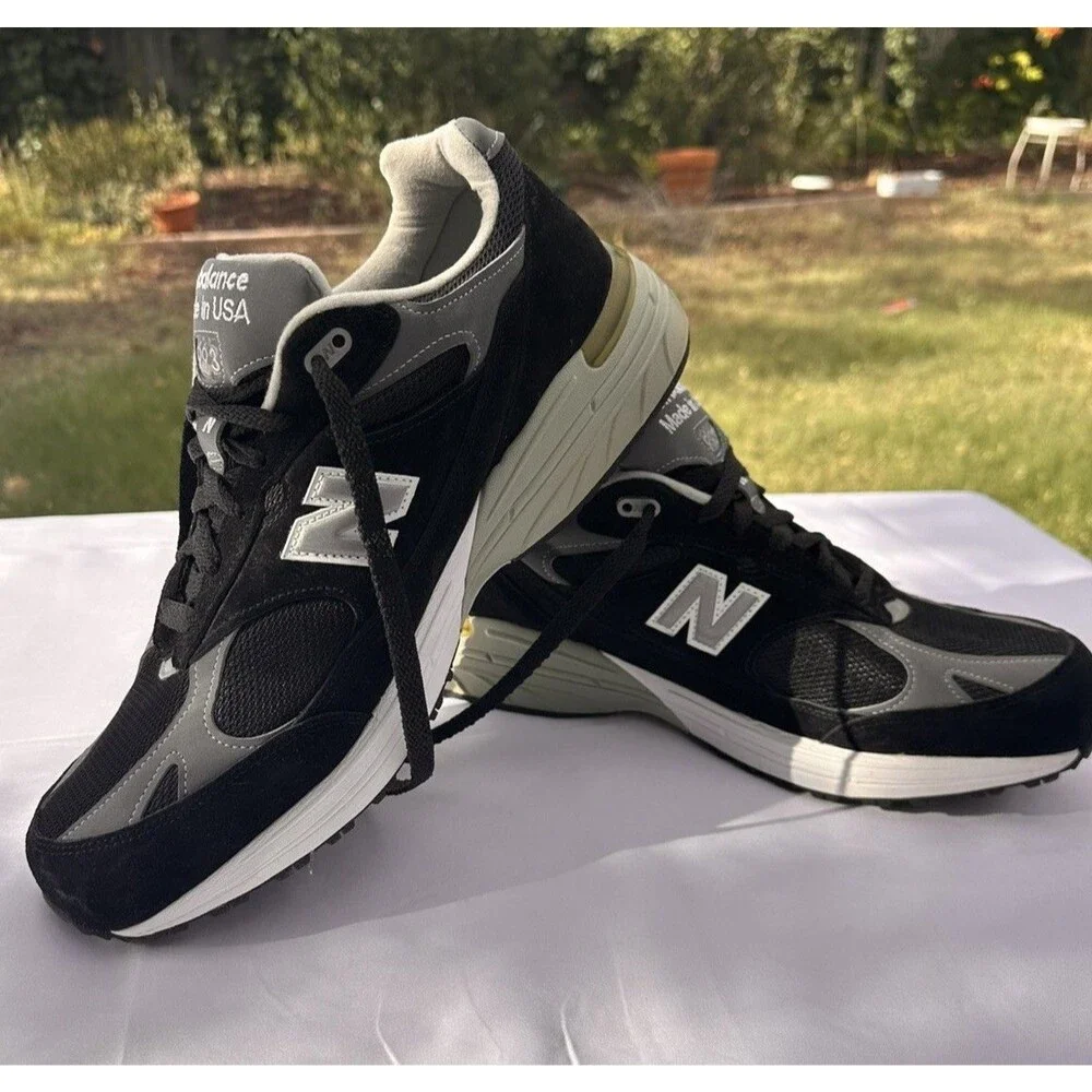 11.5 4E Mens New Balance 993 Black Suede Walking Shoes Wide Lace Up Made USA